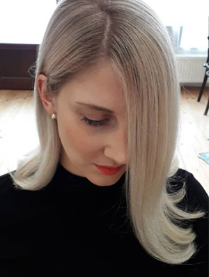 Čtvrtý účes - Petra Holoubková