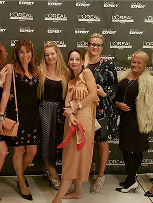 Profesní foto z kadeřnické akce dva